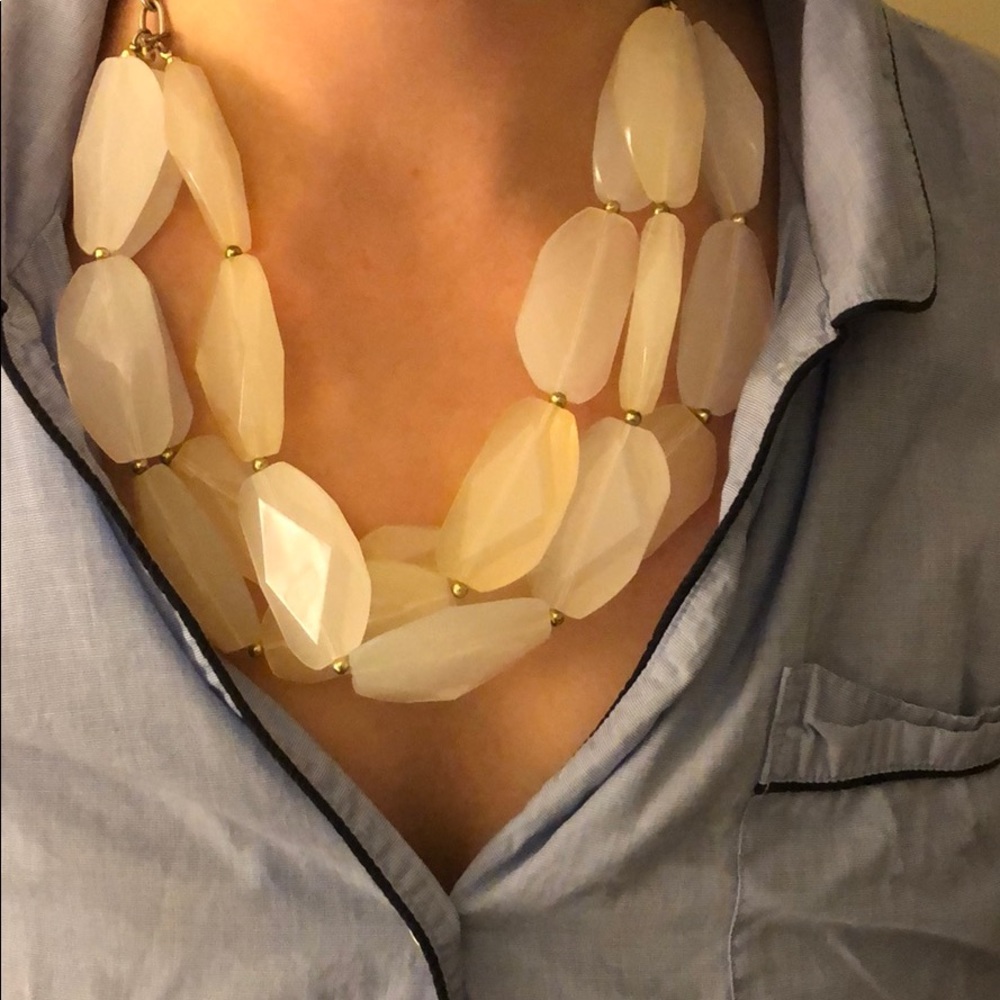 White grey gemstones necklace